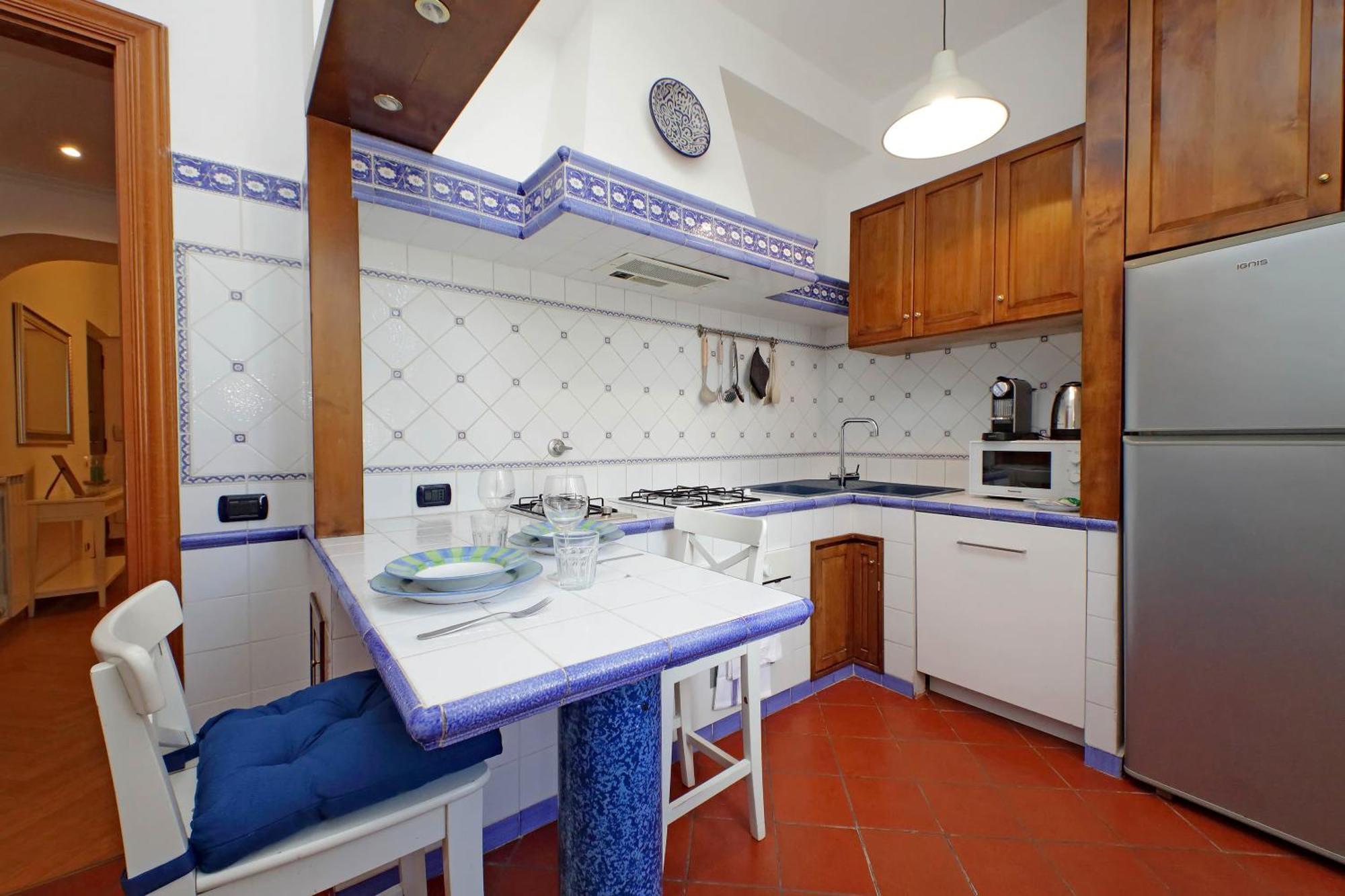 Ych-Comfortable 2 Bedrooms Flat Near Colosseum Rome Exterior photo